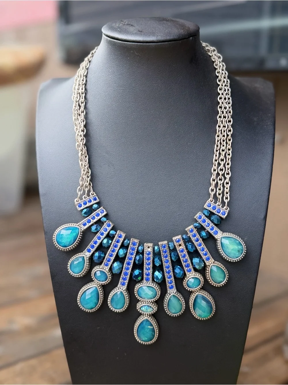 Elegant Teal & Blue Statement Necklace - Women Jewelry